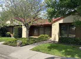 Primary image of 897 Royal Avenue