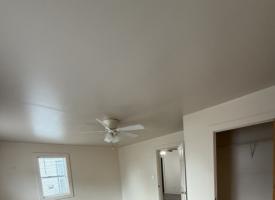 Primary image of 215 E Canal St