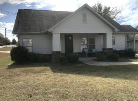 Primary image of 309 17th Street E