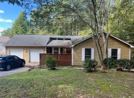 3 Bedroom Rental – 6975 Cedar Hill Ct, Riverdale, GA, 30296