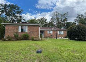Primary image of 3011 Whirlaway Trail