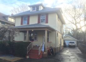 Primary image of 96 Pershing Dr