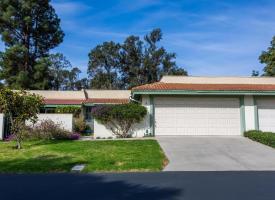 Primary image of 8 La Cumbre Cir