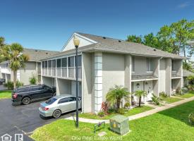 Primary image of 4370 White Pine Ave
