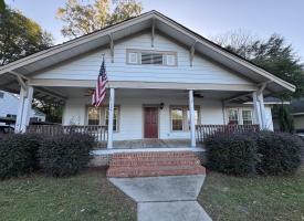Primary image of 208 S Dargan St