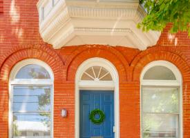 Primary image of 123 W Church St