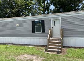 Primary image of 2209 E Effingham Hwy, c1