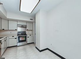 Primary image of 4550 N Park Ave, apt t201