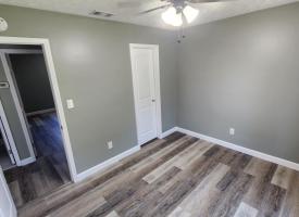 Primary image of 1201 Grace Ave