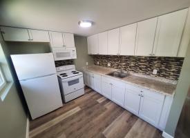 Primary image of 207 W 12th St