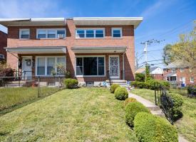 Primary image of 2400 W Garrison Ave