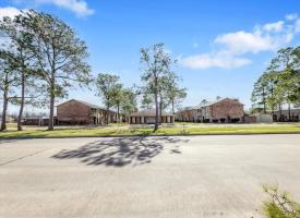 2 Bedroom Rental – 1200 Hospital Dr, unit 1, Angleton, TX, 77515