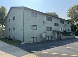 Primary image of 715 9th St N