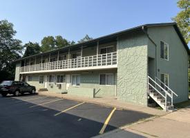 Primary image of 727 9th St N
