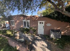 Primary image of 222 Artist Rd