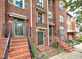 Primary image of 516 N West St