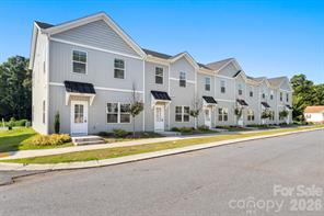 Primary image of 117 Dogwood Vlg Trl, f