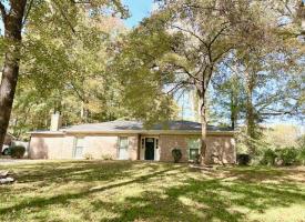 3 Bedroom Rental – 219 Merrybrook Dr, LaGrange, GA, 30241
