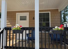 Primary image of 6520 Ridge Rd, unit 6
