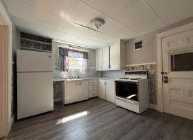 Primary image of 437 Willard St