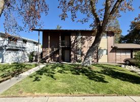 Primary image of 572 SW G St
