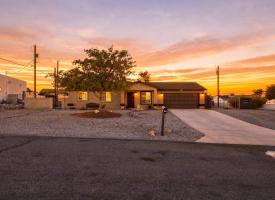 Primary image of 830 Falcon Dr
