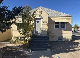 Primary image of 2142 E D St