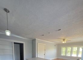 Primary image of 408 W Mulberry St