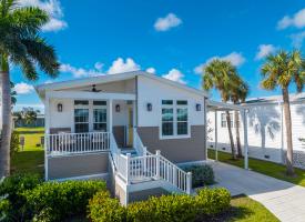 Primary image of 11549 Palm Dr
