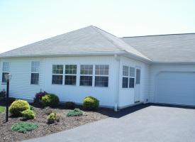 Primary image of 2802 Meadow Dr