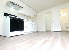 Primary image of 2311 El Paseo, Middle Unit